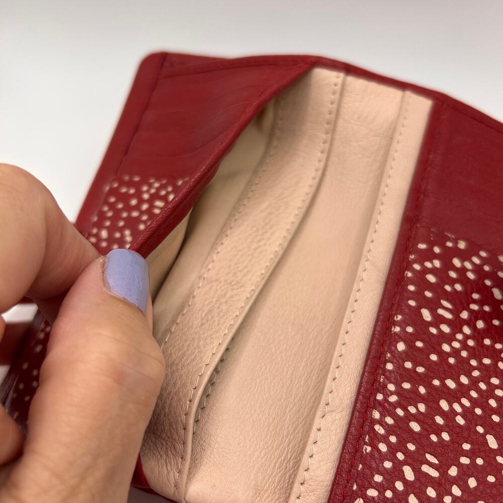 Radley London Red Leather Billfold Wallet 2 Zipper Pockets Very Nice Scottie - Picture 5 of 14